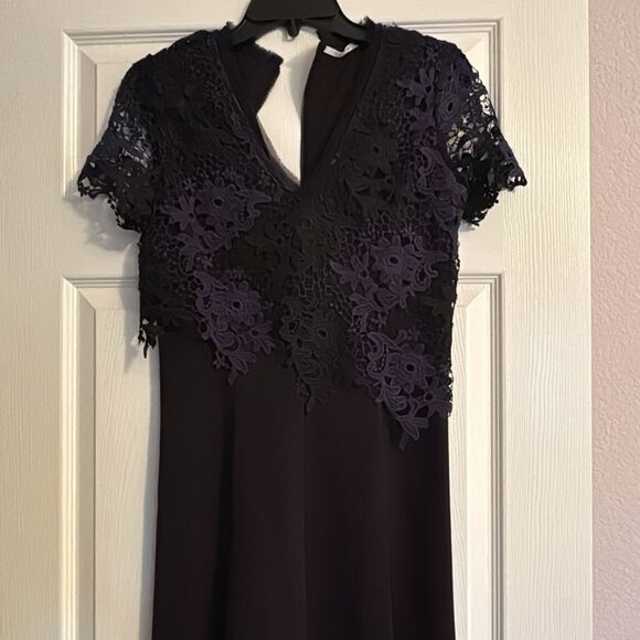 Tahari Long Dress - Lightly Used - Size 2 - Picture 1 of 4